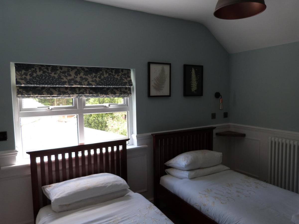 Twin Oaks Guest House Cadnam Exterior foto